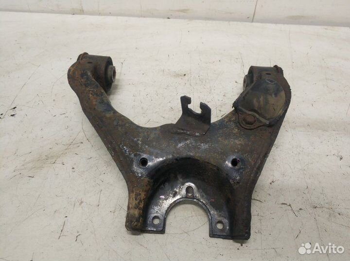 Рычаг передний правый верхний Mitsubishi Pajero