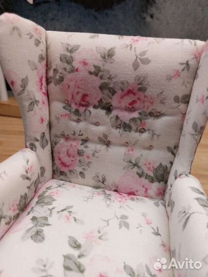 Кресло ручной работы для кукол формата 1:6