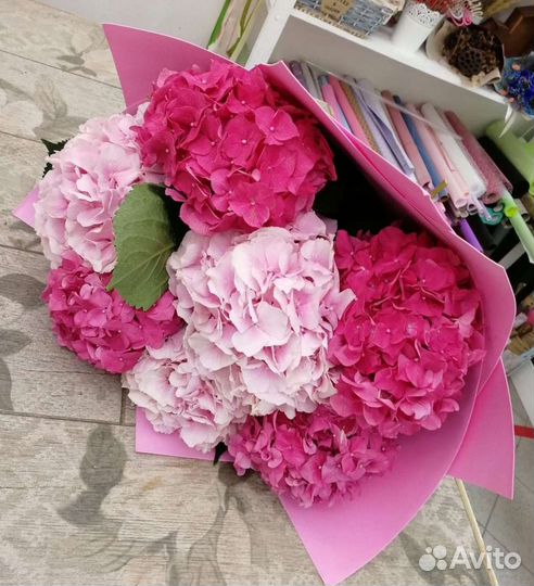 Букет с гортензией