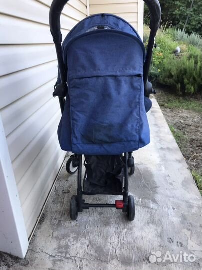 Прогулочная коляска yoya