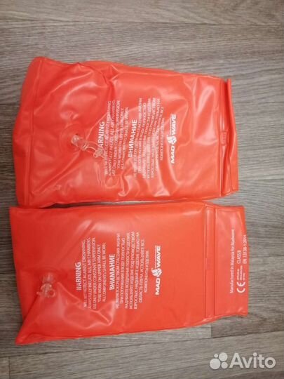 Нарукавники для плавания