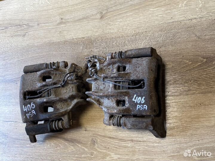 Пежо 406 передний суппорт L-R