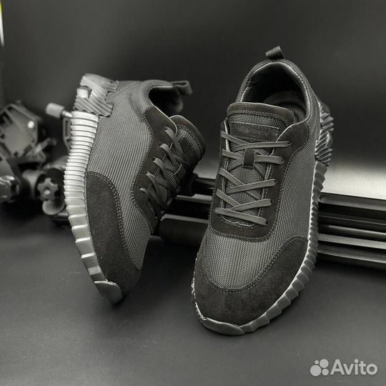 Кроссовки мужские hermes