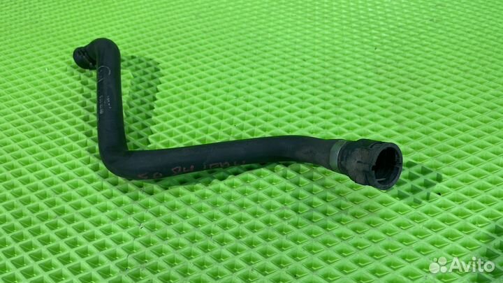 Шланг системы охлаждения Audi A8 D3 (4E) 2002-2010