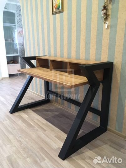 Стол компьютерный