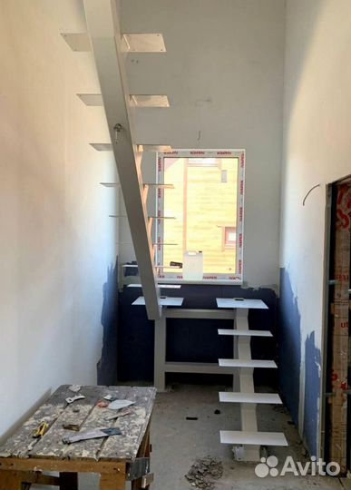 Перила деревянные с монтажем