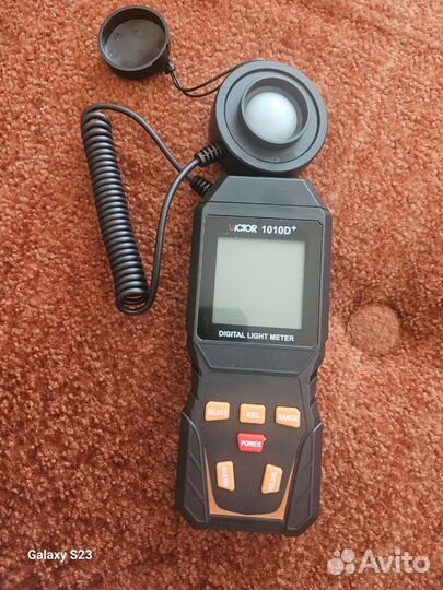 Цифровой измеритель освещённости victor 1010D+