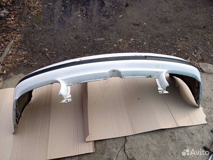 Передний бампер