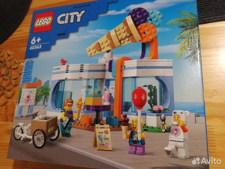 Lego City 60363 Магазин мороженого, 296 дет