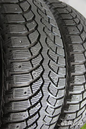 Bridgestone Blizzak Spike-01 255/60 R18 112T