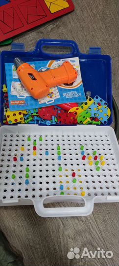 Много игрушек для мальчика (пазлы,Лего,Знаток)