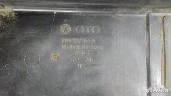 Корпус блока предохранителей Volkswagen Passat B5