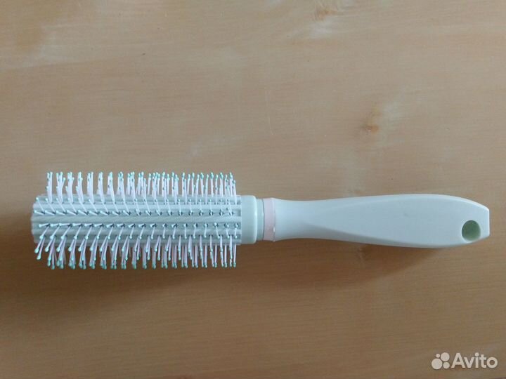 Круглая расчёска для укладки