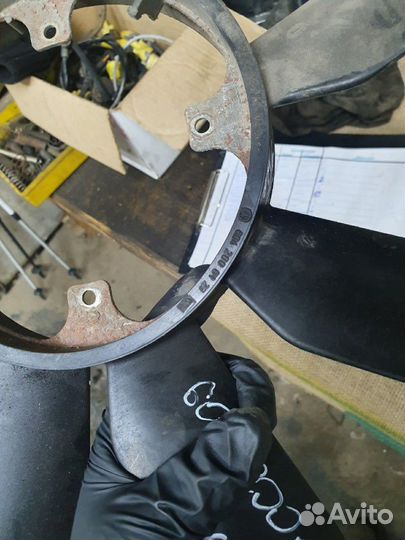 Крыльчатка двигателя Mercedes Om604
