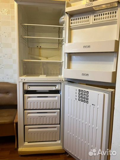 Продам холодильник Стинол