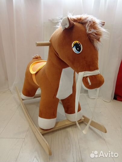 Детская качалка лошадь