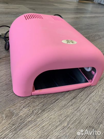 Лампа для ногтей