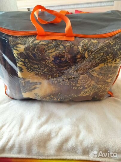 Ковровое покрывало на диван с креслами