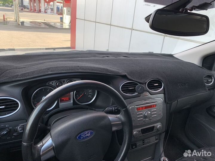 Коврик на панель ford focus 2