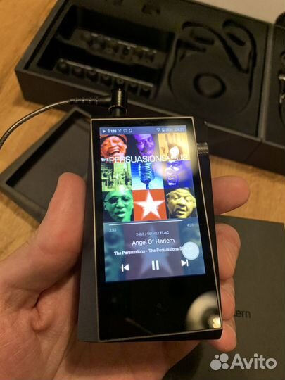 Hi-Fi плеер Astell&Kern с наушниками Sony IER-M7