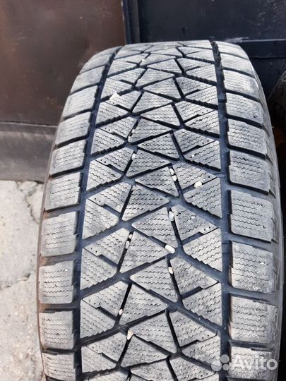 Bridgestone Blizzak DM-V2 285/60 R18, 4 шт