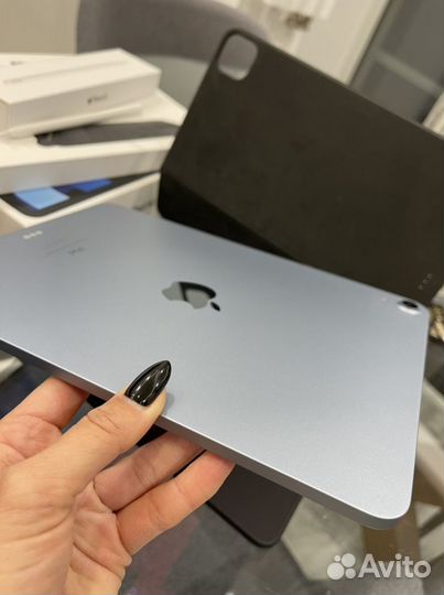 iPad Air голубой 256 гб + keyboard + apple pancil