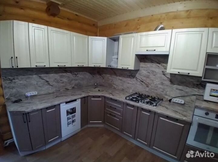 Кухонный гарнитур угловой