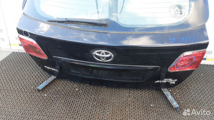Крышка багажника toyota avensis T27 2009