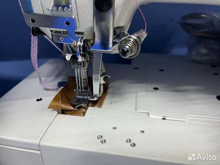 Плоскошовная швейная машина Jack W4S-UT автомат