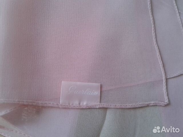 Шарфик guerlain.+косметичка с набором estee lauder