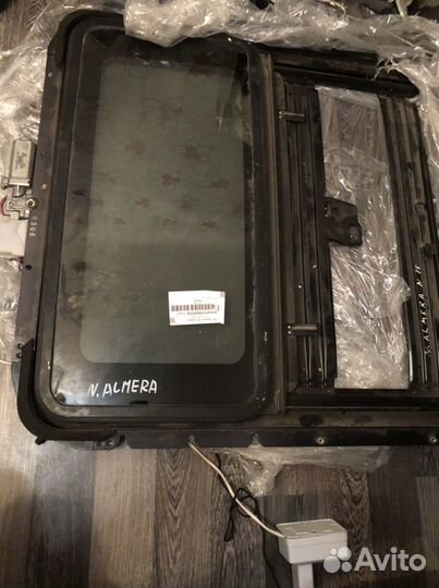 Люк на Nissan Almera (N15) 1997 в Барнауле