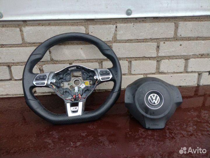 Руль Volkswagen Tiguan 1 2007-2016