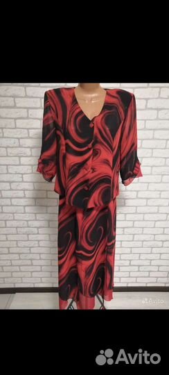 3 женских костюма