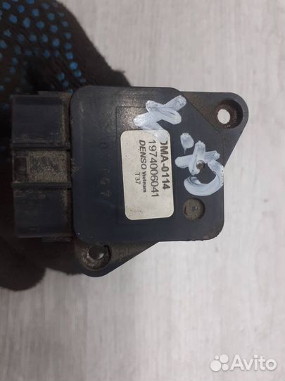 Датчик массового расхода воздуха дмрв