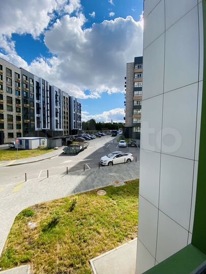 2-к. квартира, 60 м², 1/8 эт.