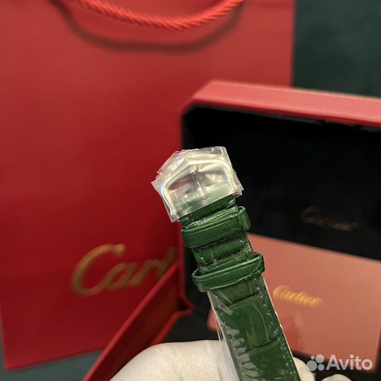 Часы cartier tank louis под зеленый стиль