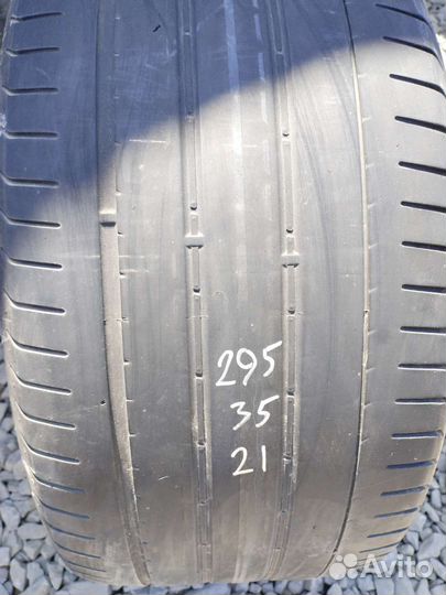 Pirelli P Zero 295/35 R21