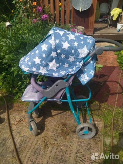 Прогулочная коляска