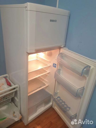 Холодильник beko