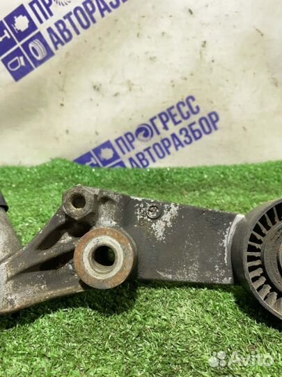 Ролик натяжной Toyota Corolla хетчбек 1.6 3ZZ 2006