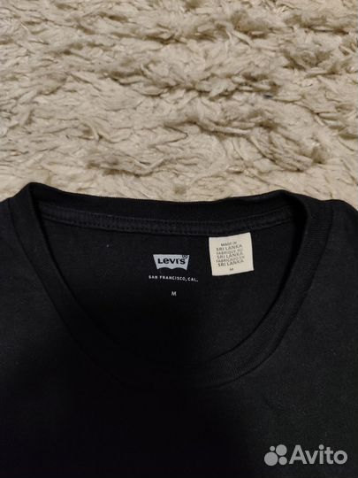 Футболка Levi's