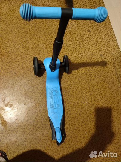 Самокат трехколесный как новый