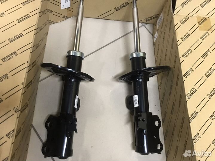 Амортизаторы передние Toyota corolla 150 пара