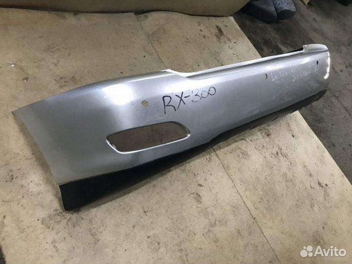 Бампер задний Lexus Rx270