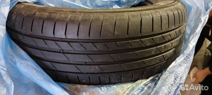 Kumho Ecsta PS31 235/65 R17 108V