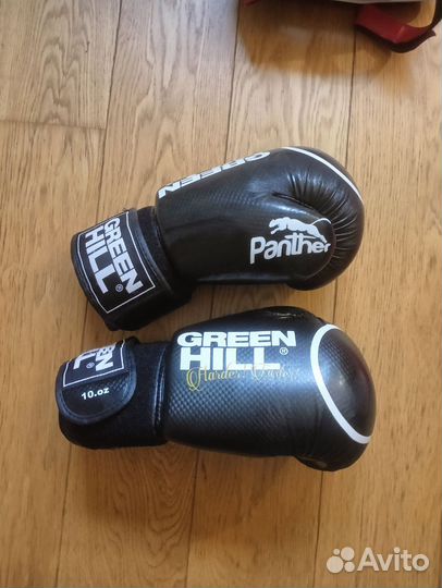 Боксерские перчатки 10 oz green hill