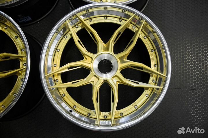 Кованые диски GT Forged R21 на Porsche Cayenne