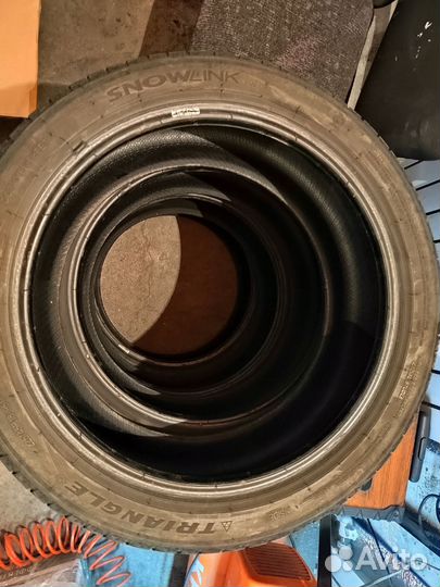 Triangle TR998 235/45 R18 95