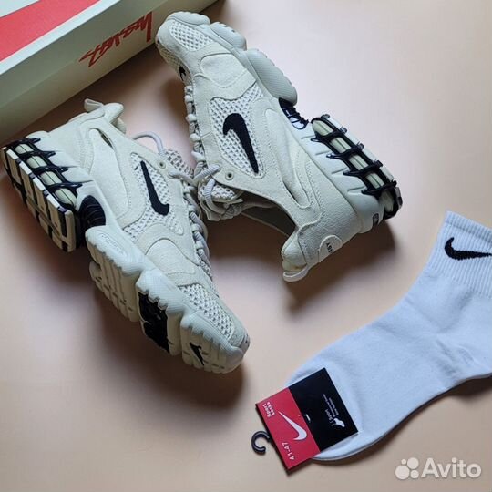 Кроссовки Nike Stussy