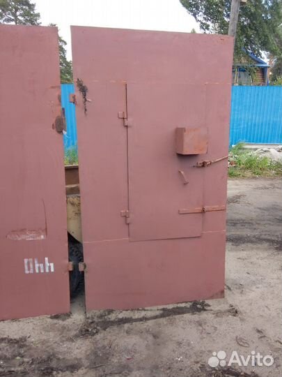 Продаю гаражные ворота